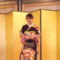 浅井裕華(チームE）衣装協力：株式会社清水屋【撮影：山田】