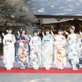 乃木坂46、メンバー8人が乃木神社で成人式！