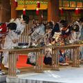 乃木坂46、メンバー8人が乃木神社で成人式！