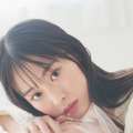「井本彩花 2024.4-2025.3 カレンダー」表紙