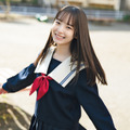 「B.L.T.graduation2024中学卒業」ローソンエンタテインメント購入特典ポストカード【渡辺莉奈（日向坂46）】