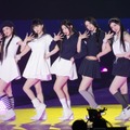 ILLIT【写真：竹内みちまろ】