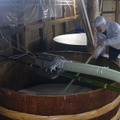 一ノ蔵、木桶仕込みの特別純米酒「祥雲金龍」を発売