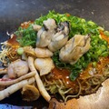 ［東武限定品］《実演》広島【お好み焼き みっちゃん横川店分家】海鮮デラックス焼き　（1個）1,944円