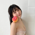 高鶴桃羽（写真は高鶴桃羽の公式インスタグラムより）※所属事務所より掲載許諾をいただいています
