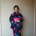 板野友美「ROSY Birthday Flower YUKATA」