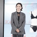 村重杏奈【写真：竹内みちまろ】