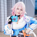 三月なのか『崩壊：スターレイル』／きり（X：@ki_ri_c_）
