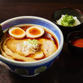 東京ラーメンストリート、15周年記念「パワフル旨辛フェア」開催