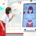 26歳の村重杏奈、父親愛を爆発！「お帰りと行ってらっしゃいのチューはします」