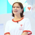 26歳の村重杏奈、父親愛を爆発！「お帰りと行ってらっしゃいのチューはします」