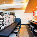 KFC池袋西口店が『ウマ娘』仕様のラッピング店舗に！