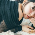 「日本イチ可愛い30歳！」鈴木愛理、シースルー衣装で大人っぽく