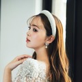 『ゼクシィ』11月号別冊付録「Dress Coordinate PERFECT BOOK」（リクルート）の藤田ニコル【アザーカット】