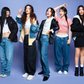 NewJeans、Calvin Kleinの新キャンペーンに登場！個性感じるデニムスタイル多数