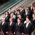 石破首相と閣僚らのひな壇写真（Photo by Rodrigo Reyes Marin - Pool/Getty Images）