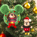 「ダズリング・クリスマス・イン・ニューヨーク」のグッズ　（C）Disney