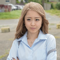 金髪ギャル・真島瑠梨（ルーリー）を演じる、みりちゃむ