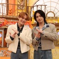 10月8日19時放送『今夜はナゾトレSP』（左から）松倉海斗、松田元太　(C)フジテレビ