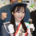 小栗有以【写真：竹内みちまろ】