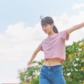 乃木坂46 岩本蓮加1st写真集「いたずらな風」裏表紙　楽天ブックス限定版　撮影／SAKAI DE JUN