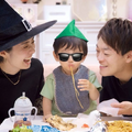 微笑ましい家族ショット（写真はおばたのお兄さんの公式ブログから）