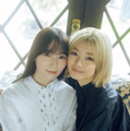 藤吉夏鈴、守屋麗奈（C）光文社／週刊FLASH 写真（C）横山マサト