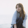 紺野彩夏ファーストフォトブック「透」（ひかり）