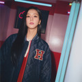 トミー ヒルフィガー、BLACKPINKジス起用の新年コレクション発表