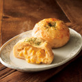 [ 東武限定品 ] [ 実演 ]【イルマットーネアルル】「こぼれとうきびパン コンポタ ～十勝ラクレットモールウォッシュチーズがけ～」540円（1個）《各日数量限定》