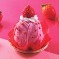 濃い苺と白桃のモンブラン 価格：390 円 （税込 421 円）（C）シャトレーゼ