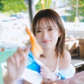 聖菜の2nd写真集『5度見したよね？』（エイチジェイ）　撮影：友野雄