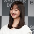 佐々木希【写真：竹内みちまろ】