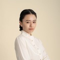 芳森芙美子役の山本舞香　(C)フジテレビ