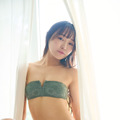 『SPA!デジタル写真集　堀りま「歌って踊るばぶ尻天使」』（扶桑社）誌面カット