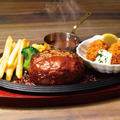 黒×黒ハンバーグ&牡蠣フライ　1,880円(税込2,068円)