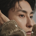 與真司郎のノンフィクションエッセイ『人生そんなもん』　撮影／嶌原佑矢（UM） （C）講談社