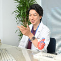 日曜劇場『キャスター』　(C)TBS