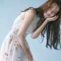 宮本茉由が着こなす、「2025 SUMMER　COLLECTION」