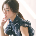宮本茉由が着こなす、「2025 SUMMER　COLLECTION」