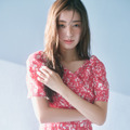 宮本茉由が着こなす、「2025 SUMMER　COLLECTION」