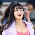 韓国チアガール、思わず目が行くピンク色キャミ姿に反響多数！完璧スタイルに「胸キュン美女」「魅力的」の声【PHOTO】