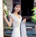 斉藤里奈（撮影／唐木貴央、ヘアメイク／新井祐美子、スタイリング／八杉直美）