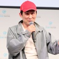義彦おじさん（シソンヌ・じろう）【撮影：浜瀬将樹】