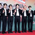 ENHYPEN、米人気トーク番組でのパフォーマンスが話題沸騰中「K-POPで最も旬のグループ」と紹介