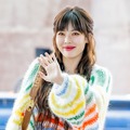 “網タイツ”ウェディングフォトも話題に…歌手ヒョナ、結婚後初のカムバック決定！