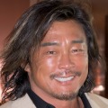 年下俳優も「兄さん長生きして」と心配するほど…秋山成勲の“亡き父へ捧げた言葉”に再び注目