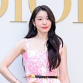 “女王の気品”キム・ヨナ、黒ドレスと白い肌で魅了…夫を想う愛のまなざし【PHOTO】