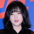 “火照った顔”で舌ペロも…TWICEジョンヨンがどアップ自撮り大放出、二度見必至のビジュアルに反響【PHOTO】