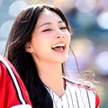どんどん大胆に…TWICE・ツウィ、“攻め”のレースキャミ姿に称賛の声「美の渋滞」【PHOTO】